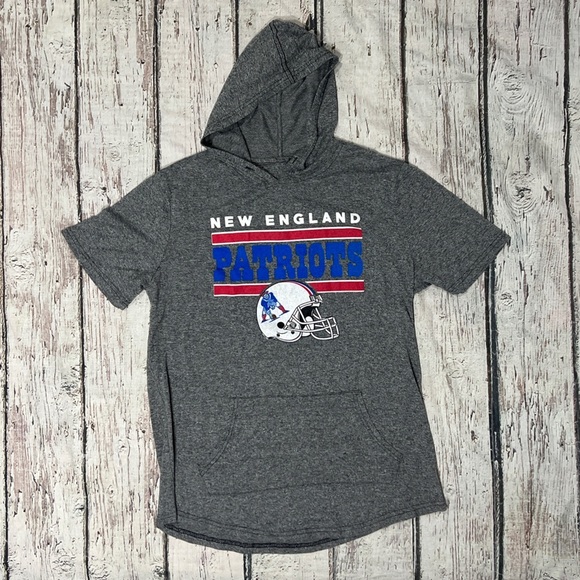 New England Patriots Hoodie Short Sleeve Sports Gray NFL T-Shirt - Picture 1 of 8